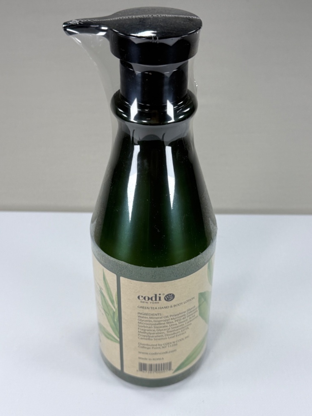 NIB Codi New York Green Tea Hand & Body Lotion 25 oz - Picture 2 of 3